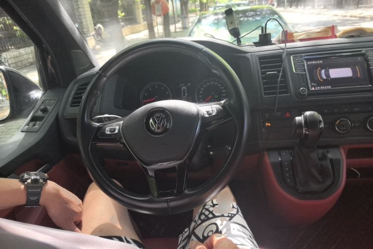 Used Volkswagen Caravelle 2017 2.0 TSI 4x4 Luxury Edition 7-Seater Steering Wheel