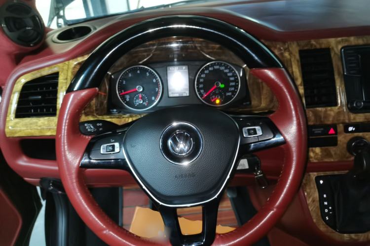 Used Volkswagen Caravelle 2017 2.0 TSI 4x4 Comfort Edition 7-Seater Steering Wheel