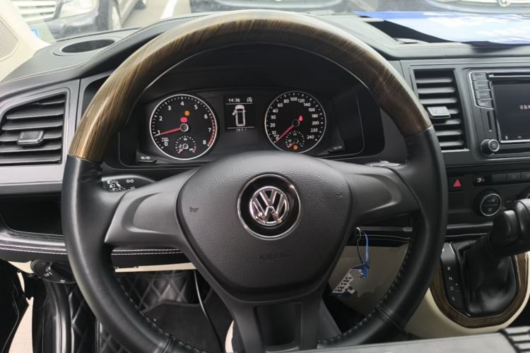 Used Volkswagen Caravelle 2017 2.0 TSI 4x4 Comfort Edition 7-Seater Steering Wheel