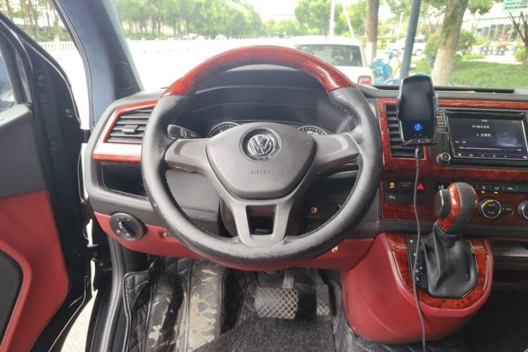 Used Volkswagen Caravelle 2017 2.0 TSI 4x4 Comfort Edition 8 Seats Steering Wheel