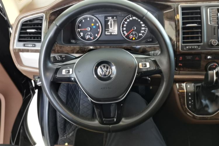 Used Volkswagen Caravelle 2017 2.0 TSI 4x4 Luxury Edition 7-Seater Steering Wheel