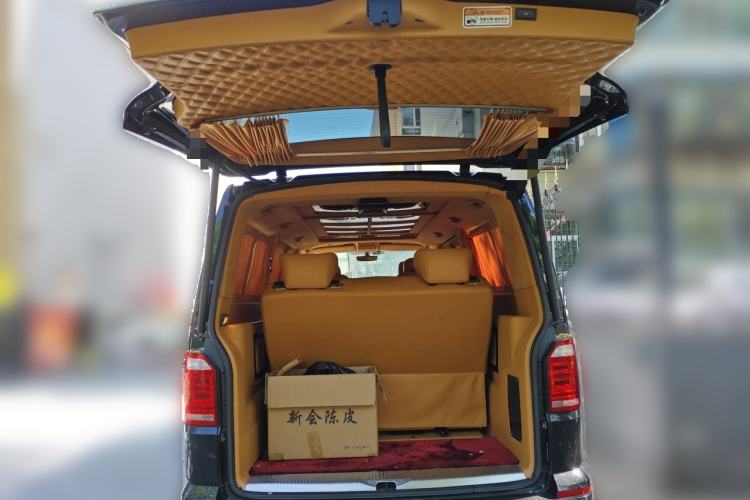 Used Volkswagen Caravelle 2017 2.0 TSI 4x4 Luxury Edition 7-Seater Trunk
