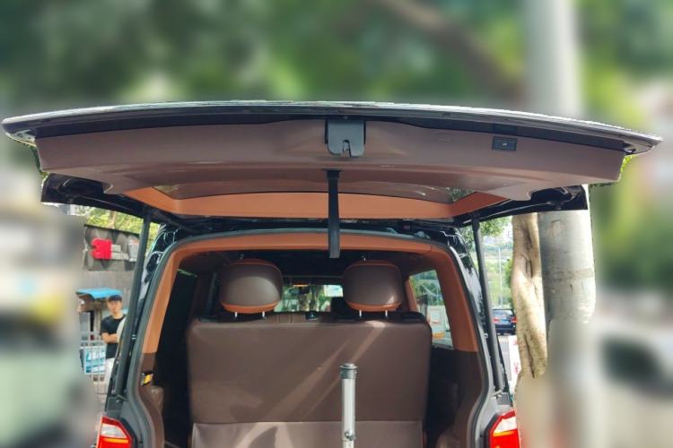 Used Volkswagen Caravelle 2017 2.0 TSI 4x4 Luxury Edition 7-Seater Trunk