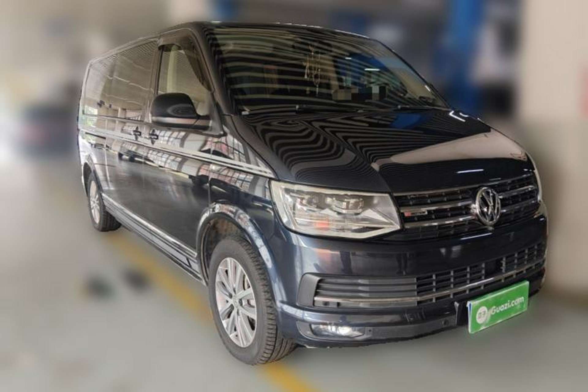 Used Volkswagen Caravelle 2017 2.0 TSI 4x4 Luxury Edition 7-Seater Exterior 2