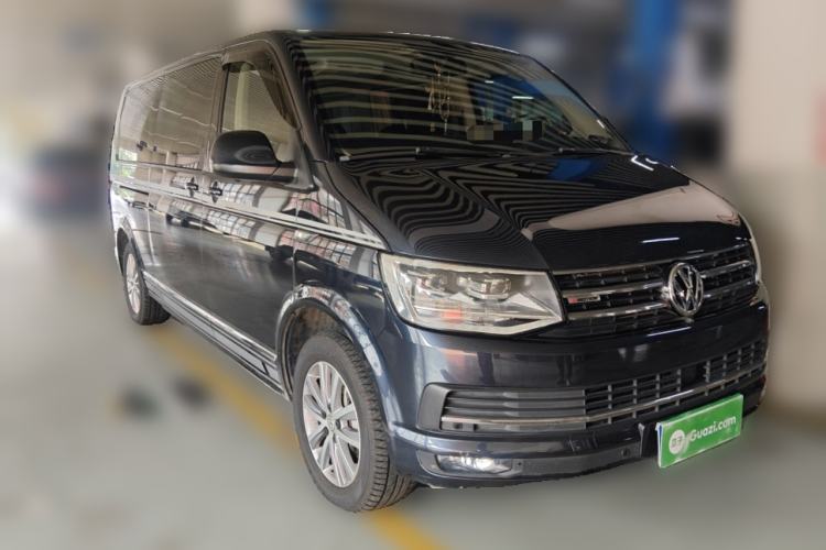 Used Volkswagen Caravelle 2017 2.0 TSI 4x4 Luxury Edition 7-Seater Front Right 45 Deg