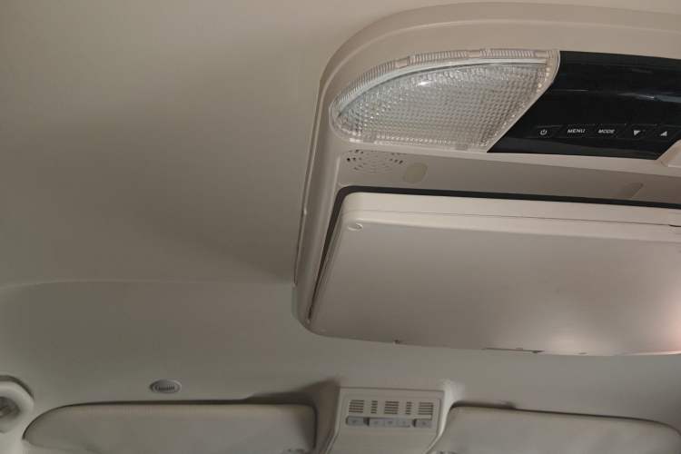 Used Volkswagen Caravelle 2017 2.0 TSI 4x4 Luxury Edition 7-Seater Headliner