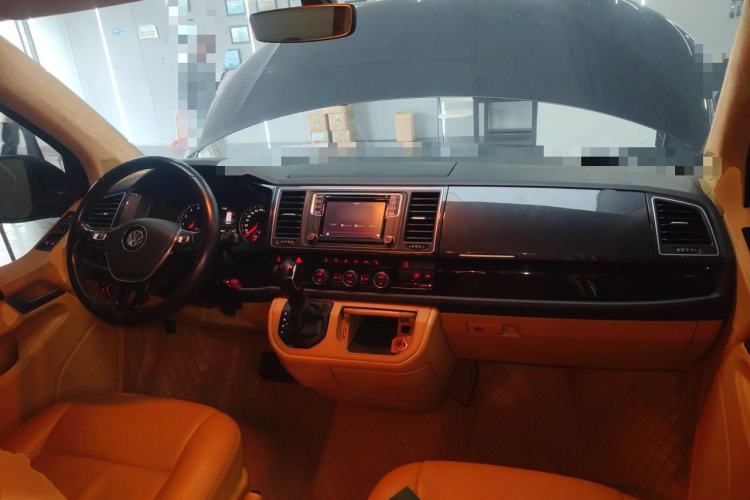 Used Volkswagen Caravelle  Center Console