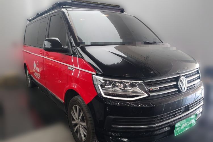 Used Volkswagen Caravelle  Front Right 45 Deg