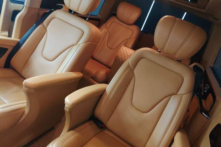 Used Volkswagen Caravelle  Left Rear Seat