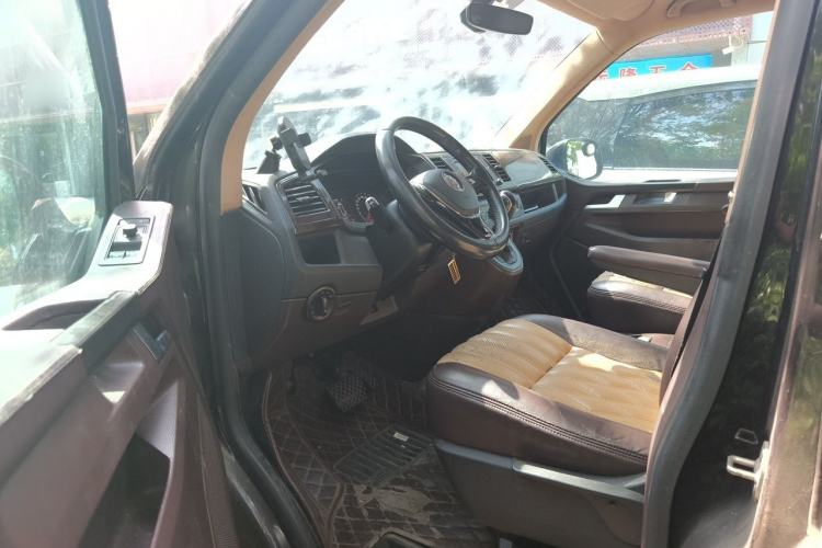 Used Volkswagen Caravelle 2018 2.0 TSI 4x4 Luxury Edition 7-Seater Driver Seat