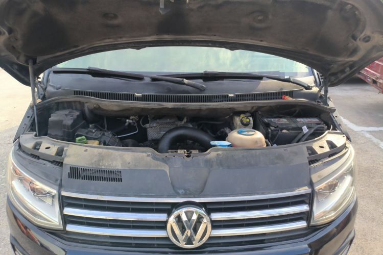Used Volkswagen Caravelle 2018 2.0 TSI 4x4 Luxury Edition 7-Seater Engine Bay