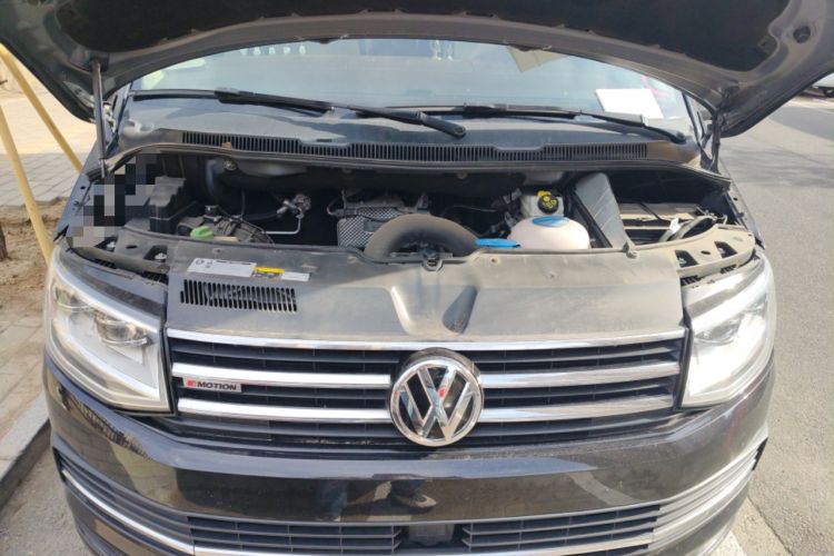 Used Volkswagen Caravelle 2018 2.0 TSI 4x4 Luxury Edition 7-Seater Engine Bay