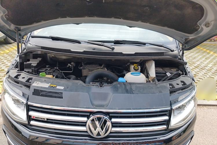 Used Volkswagen Caravelle 2018 2.0 TSI 4x4 Luxury Edition 7-Seater Engine Bay