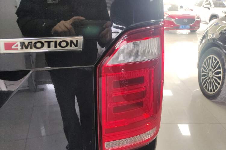 Used Volkswagen Caravelle 2018 2.0 TSI 4x4 Comfort Edition 7 Seats Exterior 3