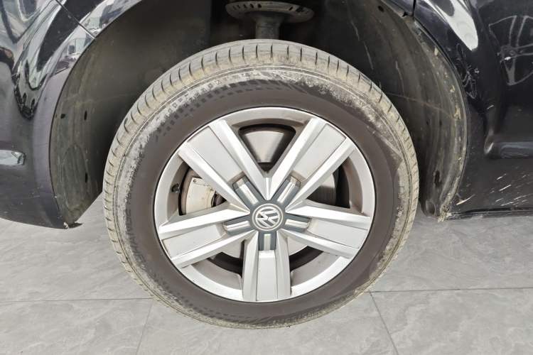 Used Volkswagen Caravelle 2018 2.0 TSI 4x4 Luxury Edition 7-Seater Exterior 4