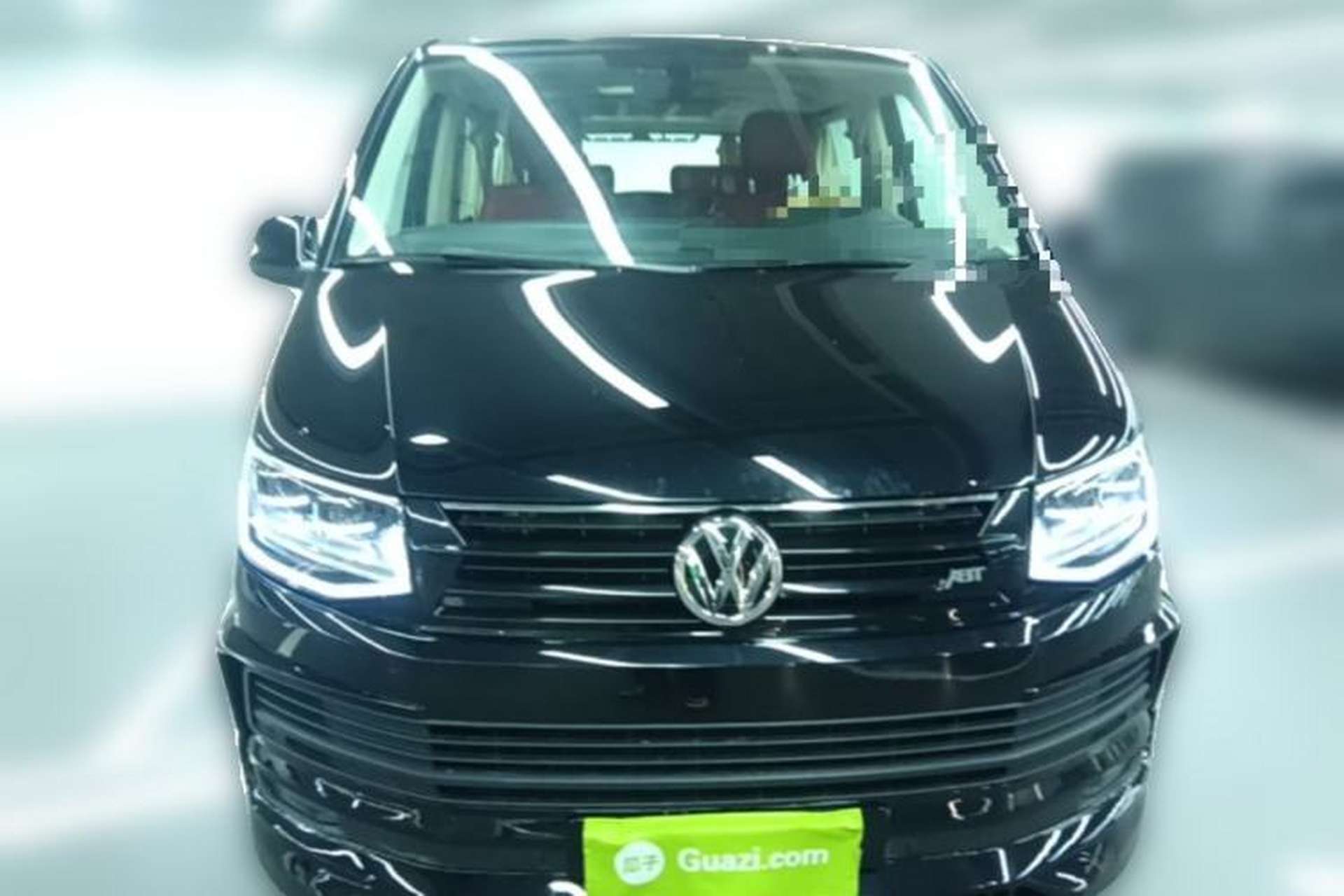 Used Volkswagen Caravelle 2018 2.0 TSI 4x4 Luxury Edition 7-Seater Front