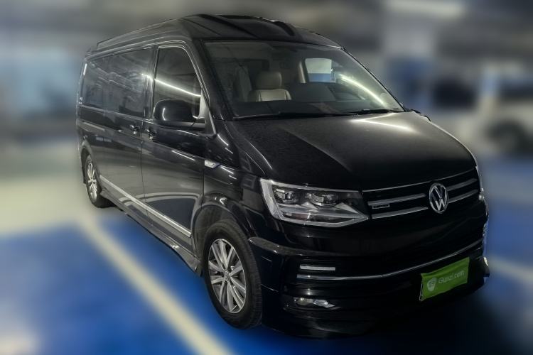 Used Volkswagen Caravelle  Front Right 45 Deg