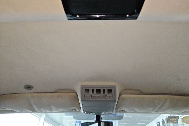 Used Volkswagen Caravelle 2018 2.0 TSI 4x4 Luxury Edition 7-Seater Headliner
