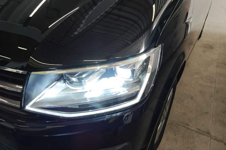 Used Volkswagen Caravelle 2018 2.0 TSI 4x4 Luxury Edition 7-Seater Left Front Headlight
