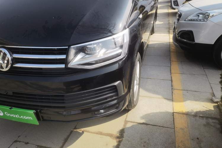Used Volkswagen Caravelle 2018 2.0 TSI 4x4 Luxury Edition 8 Seats Left Front Headlight