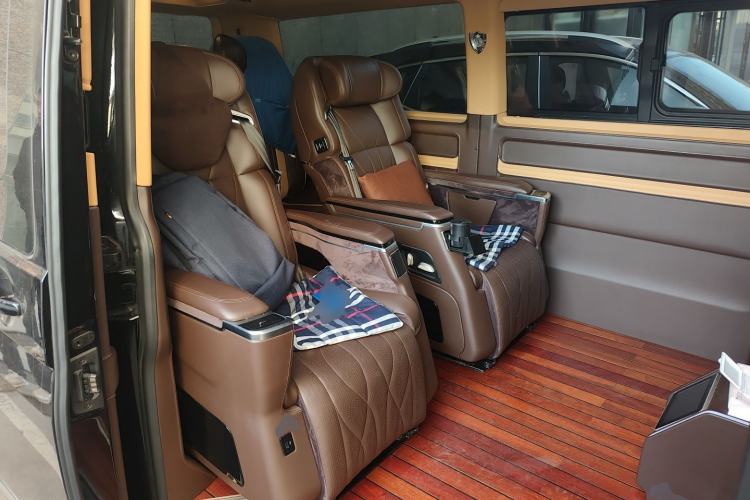 Used Volkswagen Caravelle 2018 2.0 TSI 4x4 Luxury Edition 7-Seater Left Rear Seat