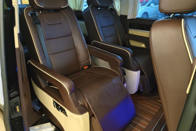 Used Volkswagen Caravelle 2018 2.0 TSI 4x4 Luxury Edition 7-Seater Left Rear Seat