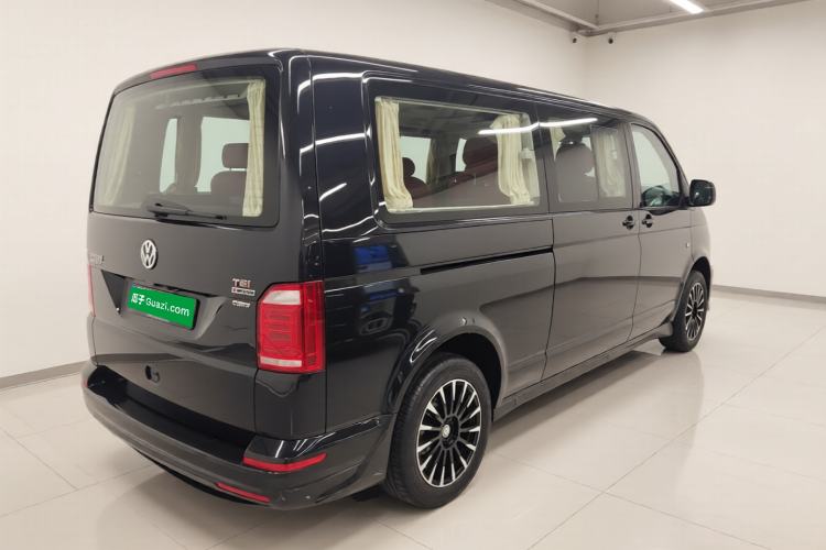 Used Volkswagen Caravelle 2018 2.0 TSI 4x4 Luxury Edition 7-Seater Rear Right 45 Deg