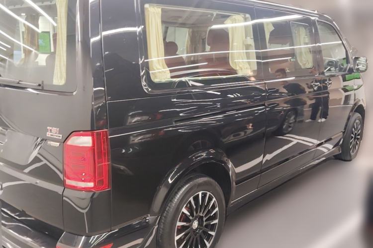Used Volkswagen Caravelle 2018 2.0 TSI 4x4 Luxury Edition 7-Seater Rear Right 45 Deg