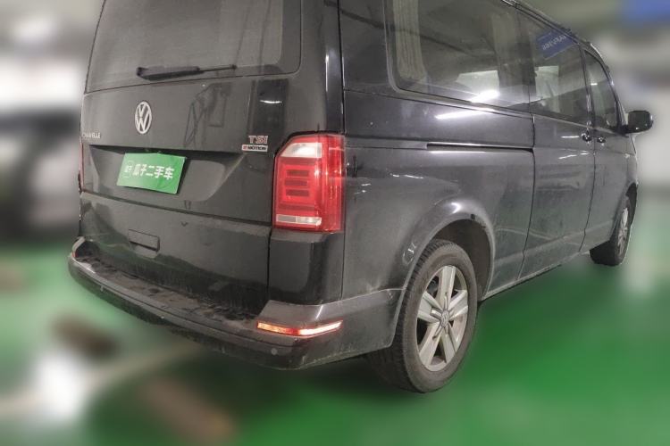 Used Volkswagen Caravelle 2018 2.0 TSI 4x4 Luxury Edition 7-Seater Rear Right 45 Deg