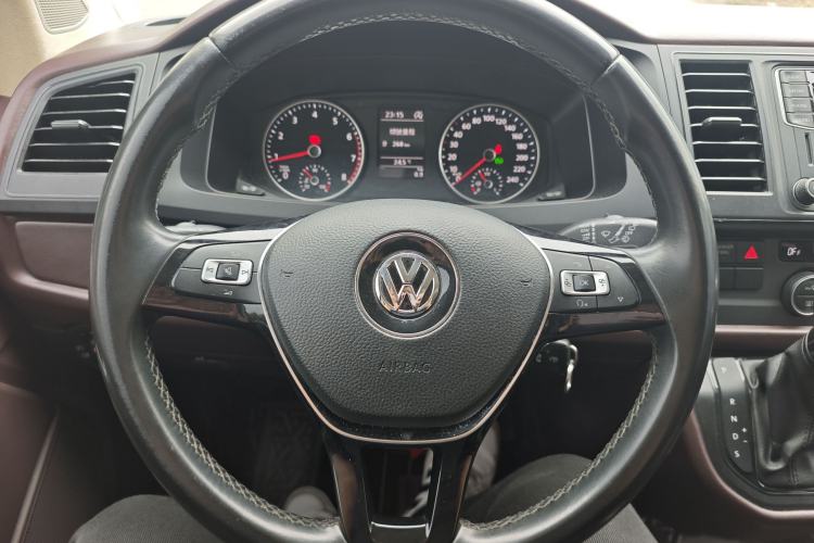 Used Volkswagen Caravelle 2018 2.0 TSI 4x4 Luxury Edition 7-Seater Steering Wheel