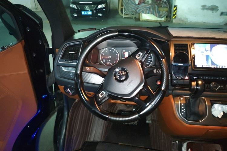 Used Volkswagen Caravelle 2018 2.0 TSI 4x4 Luxury Edition 7-Seater Steering Wheel