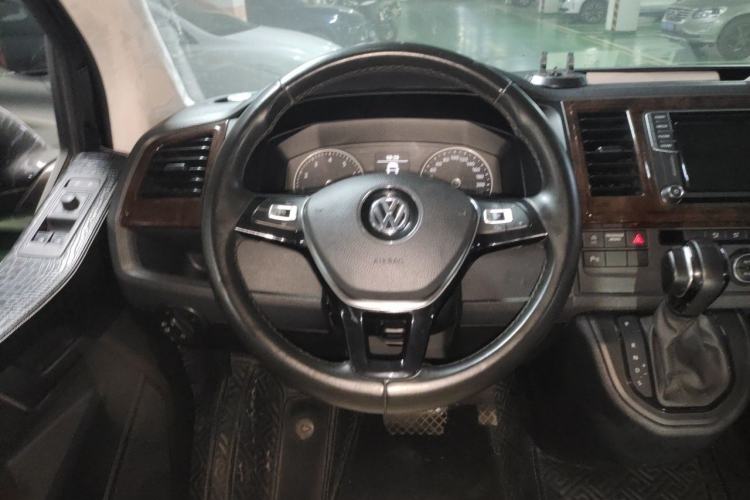 Used Volkswagen Caravelle 2018 2.0 TSI 4x4 Luxury Edition 7-Seater Steering Wheel