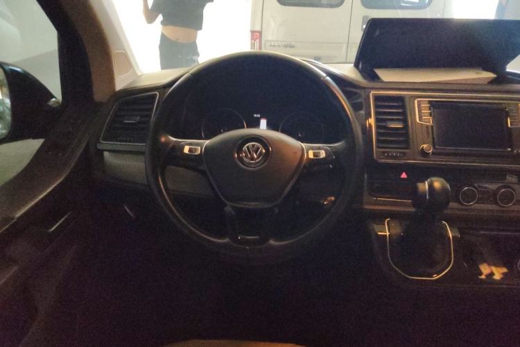 Used Volkswagen Caravelle  Steering Wheel