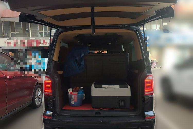 Used Volkswagen Caravelle 2018 2.0 TSI 4x4 Luxury Edition 7-Seater Trunk