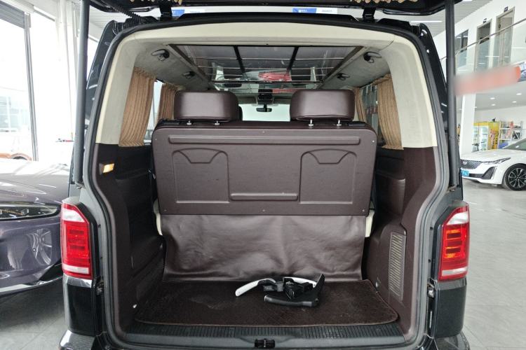 Used Volkswagen Caravelle 2018 2.0 TSI 4x4 Luxury Edition 7-Seater Trunk