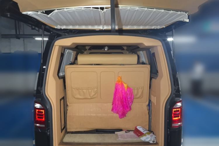 Used Volkswagen Caravelle  Trunk