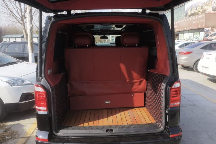 Used Volkswagen Caravelle 2018 2.0 TSI 4x4 Luxury Edition 8 Seats Trunk