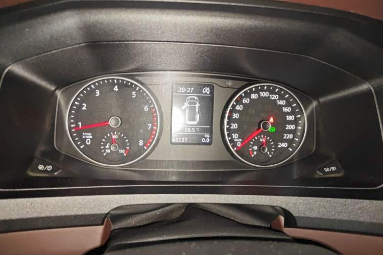 Used Volkswagen Caravelle 2018 2.0 TSI 4x4 Comfort Edition 7 Seats Instrument Cluster