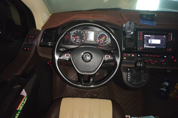 Used Volkswagen Caravelle 2018 2.0 TSI 4x4 Comfort Edition 7 Seats Steering Wheel