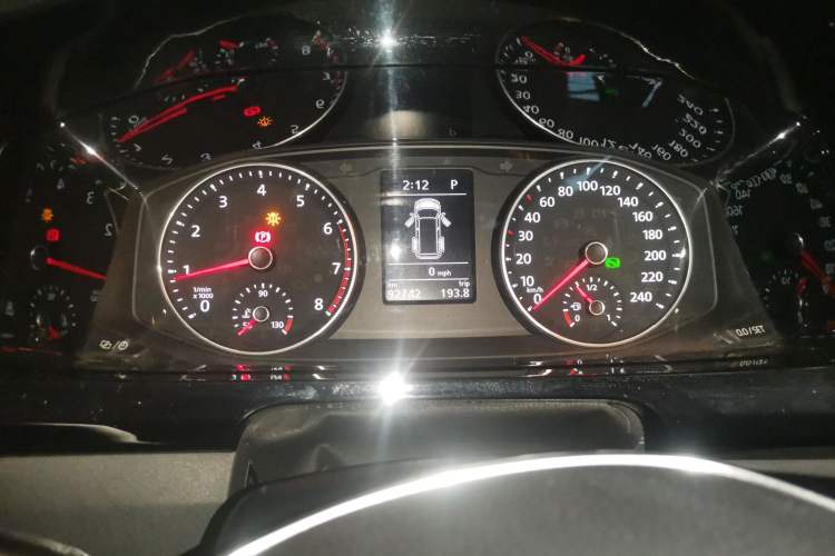 Used Volkswagen Caravelle 2018 2.0 TSI Four-Wheel Drive Comfort Edition 8 Seats Instrument Cluster