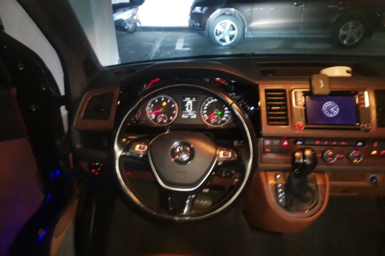 Used Volkswagen Caravelle 2018 2.0 TSI Four-Wheel Drive Comfort Edition 8 Seats Steering Wheel