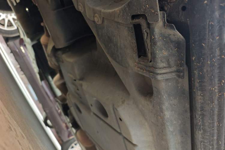 Used Volkswagen Caravelle  Chassis Front Left