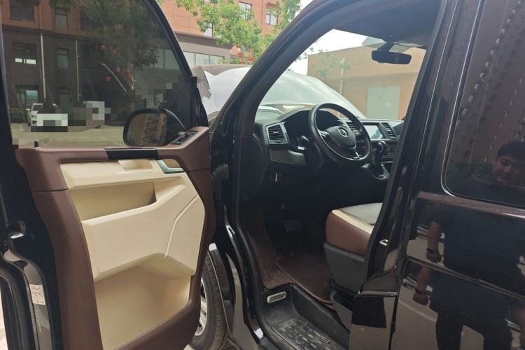 Used Volkswagen Caravelle  Driver Seat
