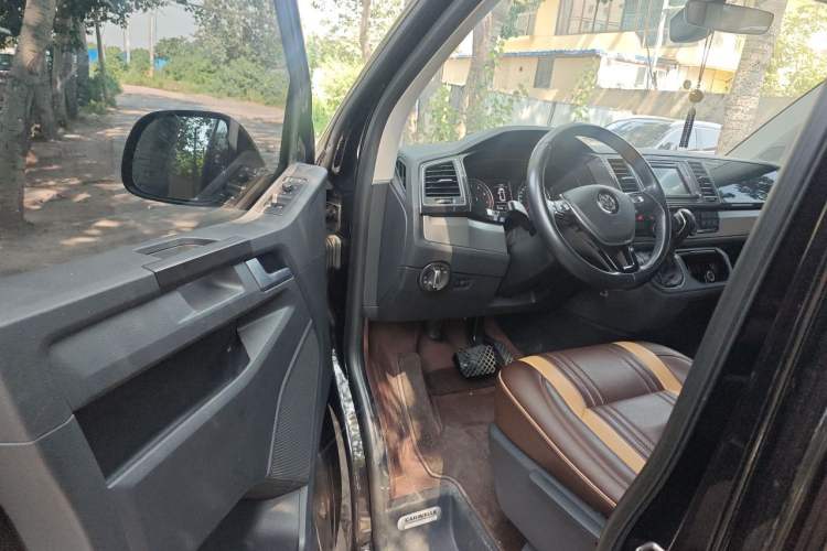 Used Volkswagen Caravelle 2019 2.0 TSI Four-Wheel Drive Luxury Edition 7 Seats Driver Seat