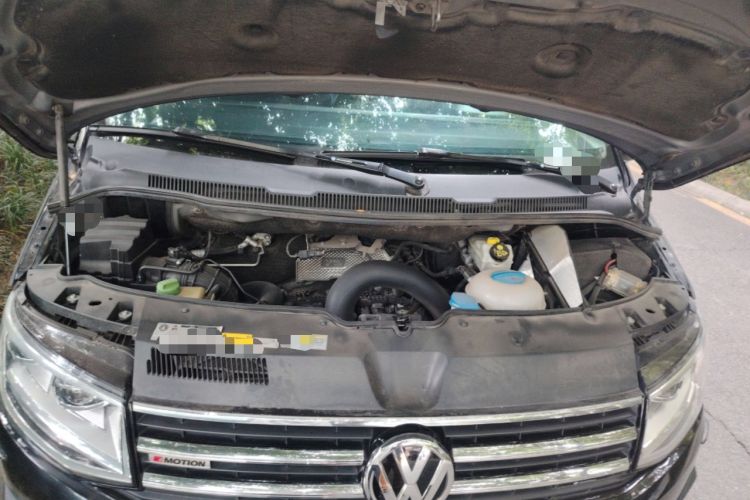 Used Volkswagen Caravelle 2019 2.0 TSI Four-Wheel Drive Luxury Edition 7 Seats Engine Bay