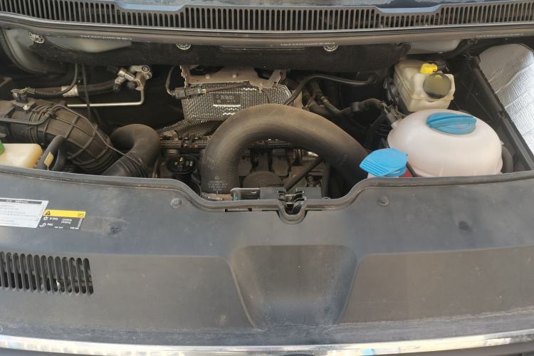 Used Volkswagen Caravelle 2019 2.0 TSI 4x4 Comfort Edition 7-Seater Engine Bay