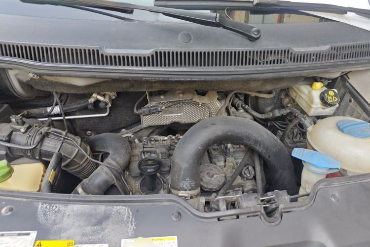 Used Volkswagen Caravelle 2019 2.0 TSI 4x4 Comfort Edition 7-Seater Engine Bay