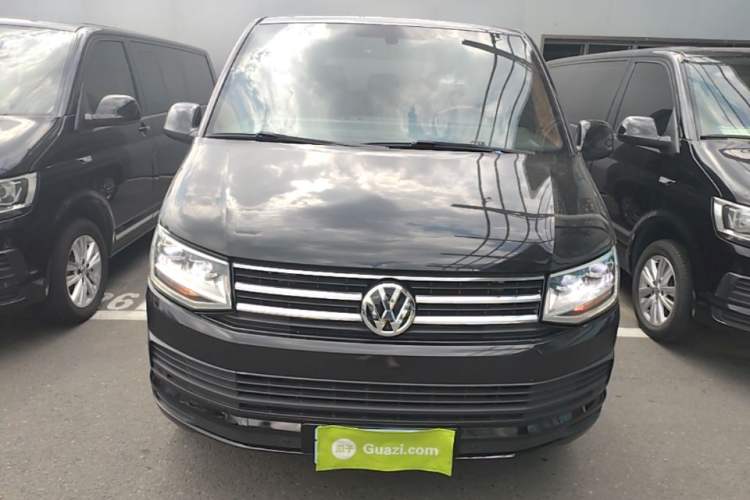 Used Volkswagen Caravelle 2019 2.0 TSI 4x4 Comfort Edition 7-Seater Front