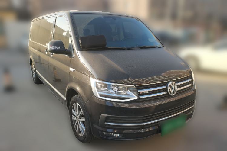 Used Volkswagen Caravelle 2019 2.0 TSI 4x4 Comfort Edition 7-Seater Front Right 45 Deg