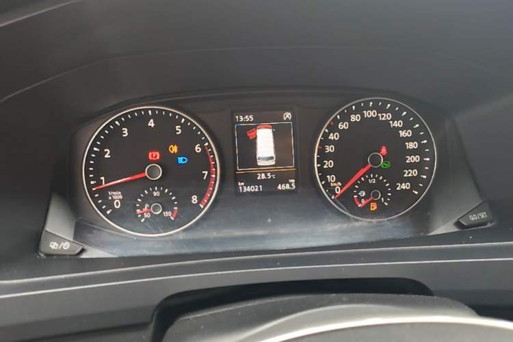Used Volkswagen Caravelle 2019 2.0 TSI 4x4 Comfort Edition 7-Seater Instrument Cluster